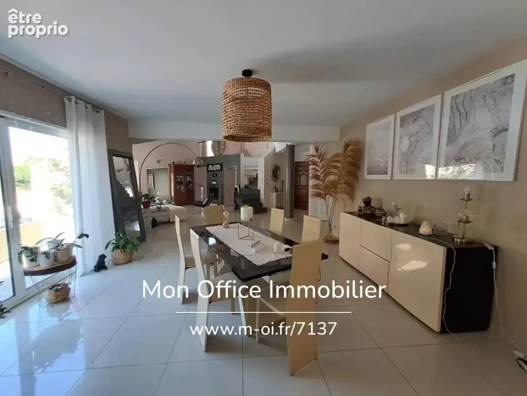 Référence : 7137-VCL. - Maison de plain pied - jardin paysager, calme absolu - 4 chambres 1 bureau - Simiane Collongue - photo 15
