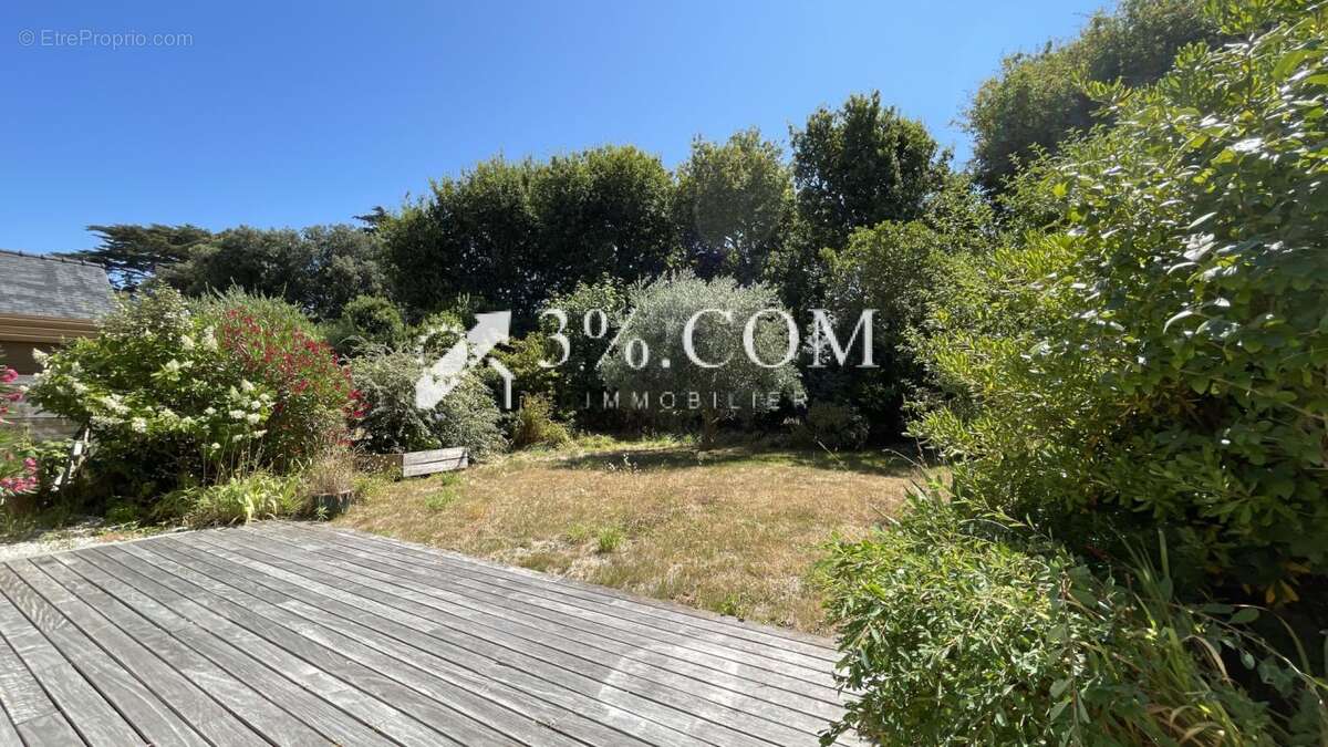 Maison à LARMOR-BADEN