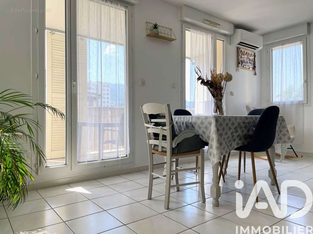 Photo 4 - Appartement à ECHIROLLES