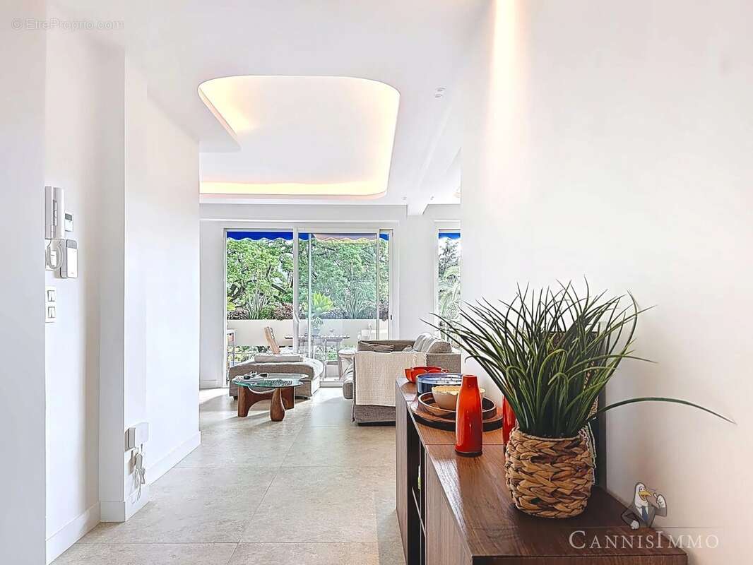 Appartement à LE CANNET
