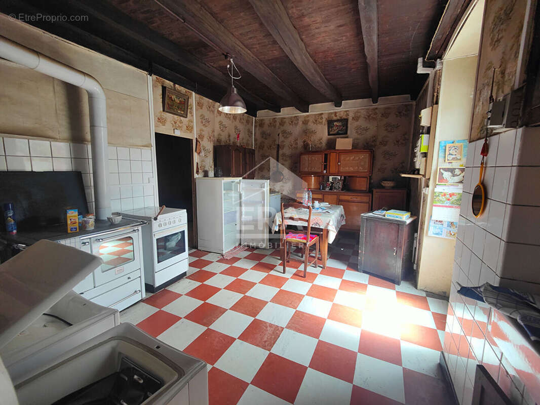 Maison à MORNAC