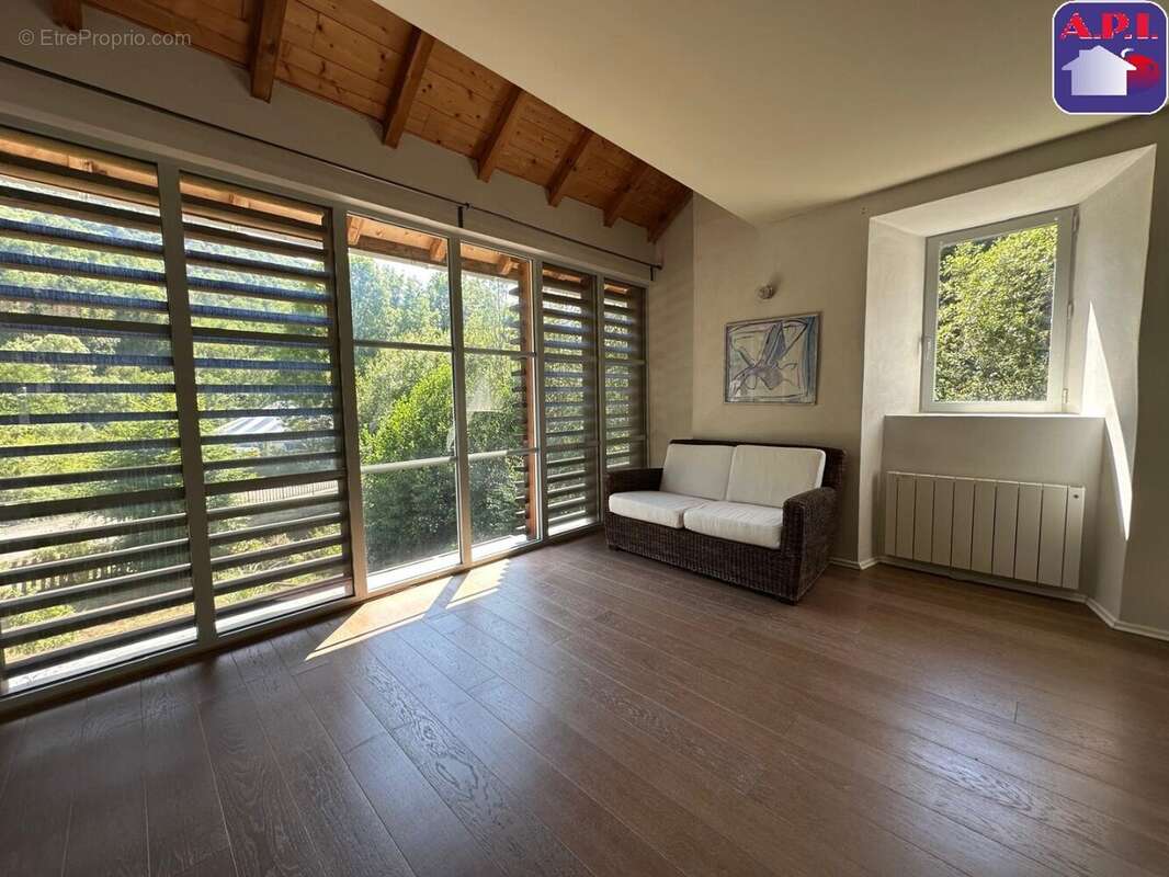 Maison 174 m² à Bonac-Irazein  - photo 4