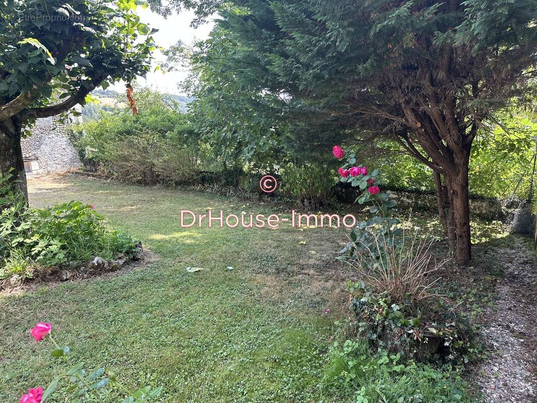 Maison à SAINT-AQUILIN