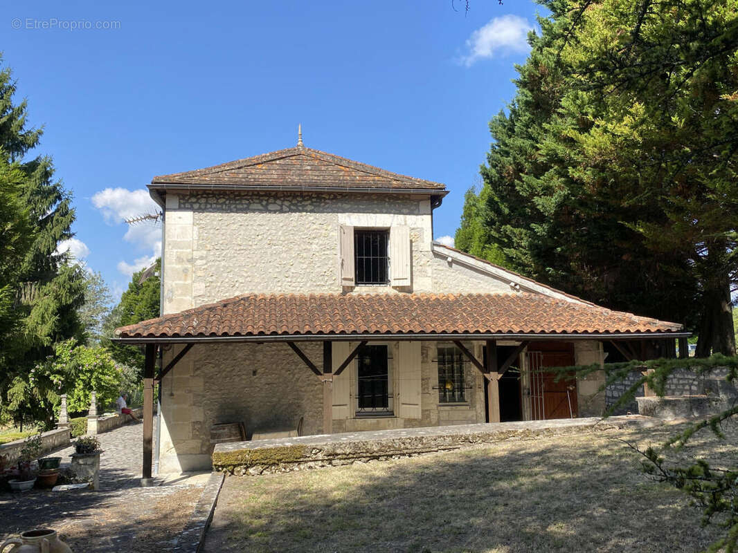 facade cuisine - Maison à CHALAIS