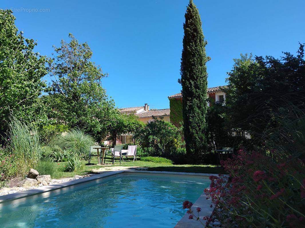 Maison à ROUSSILLON
