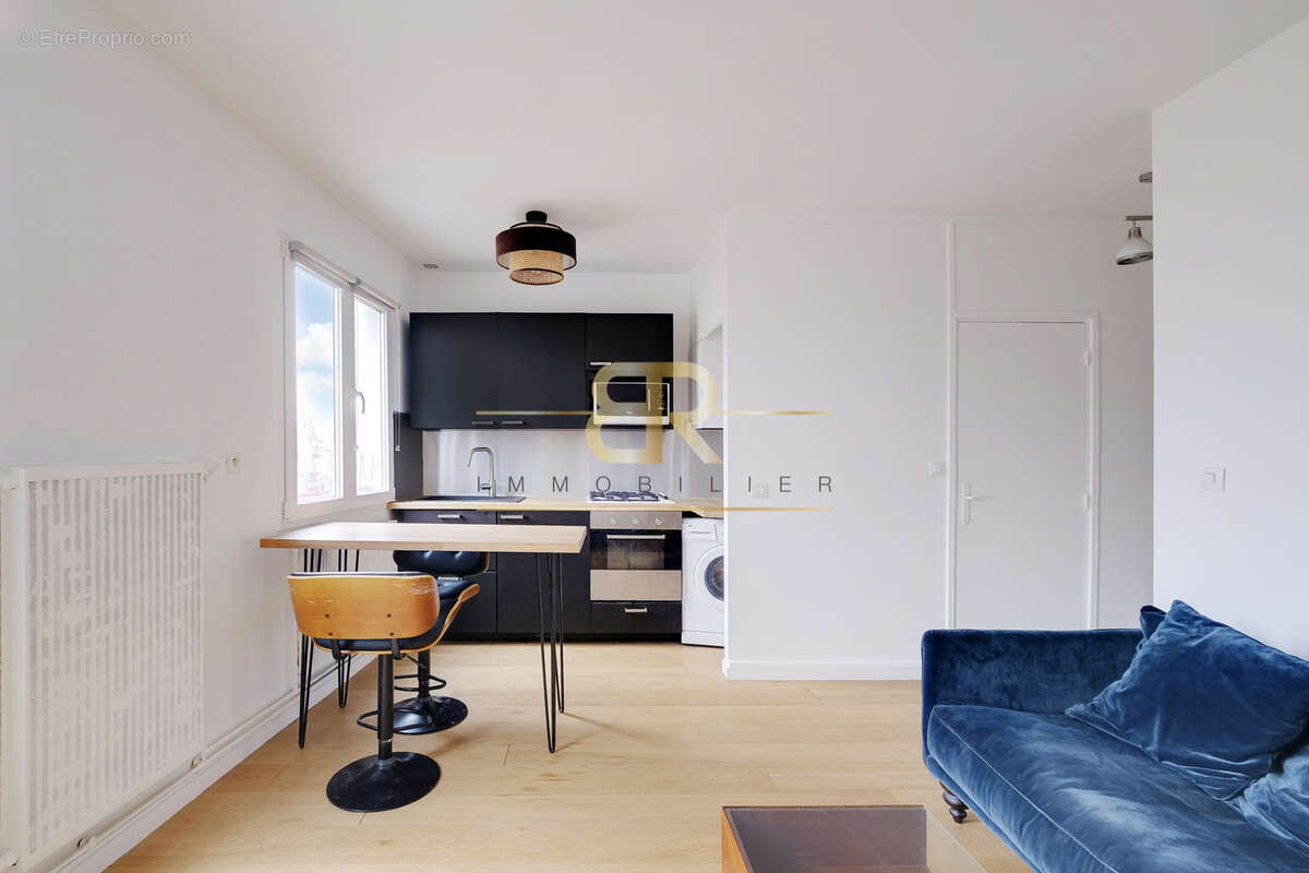 Appartement à PARIS-10E