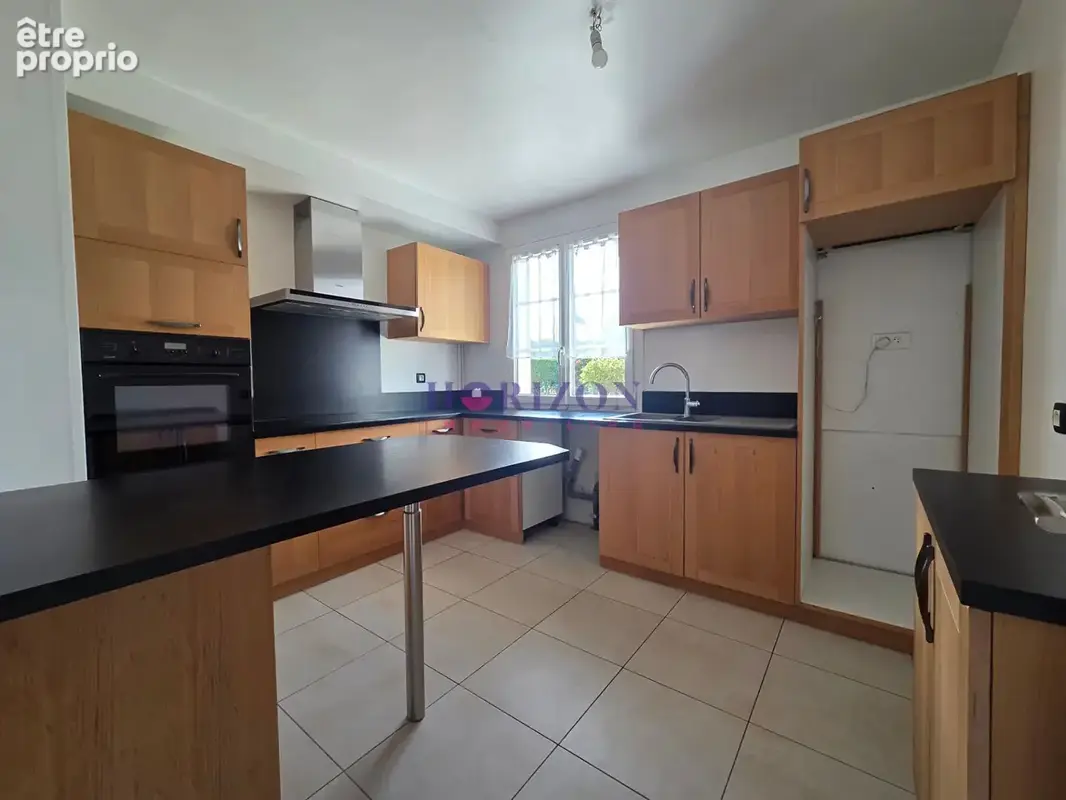 Maison La Chapelle En Serval 6 pièce(s) 142.21 m2 - photo 5
