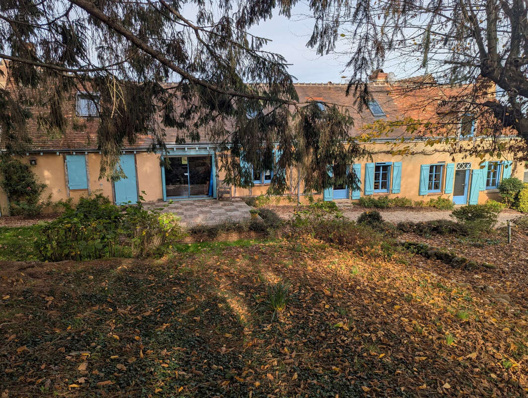 Maison à LE MAGNY