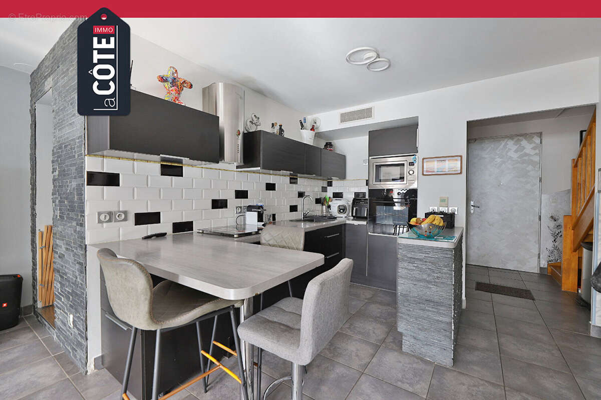 Maison à CHATEAUNEUF-LES-MARTIGUES