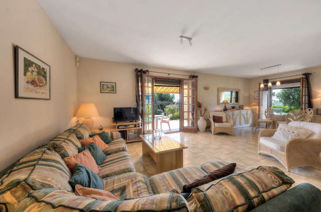 Maison à FREJUS