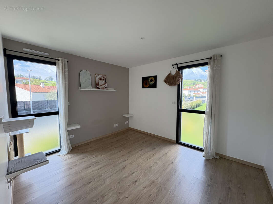 Appartement à LA TALAUDIERE