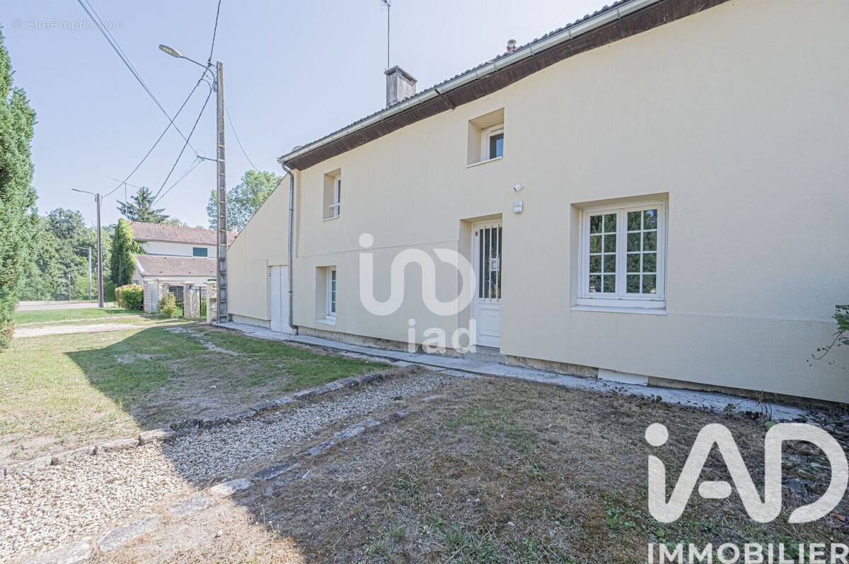 Photo 1 - Maison à LIZY-SUR-OURCQ