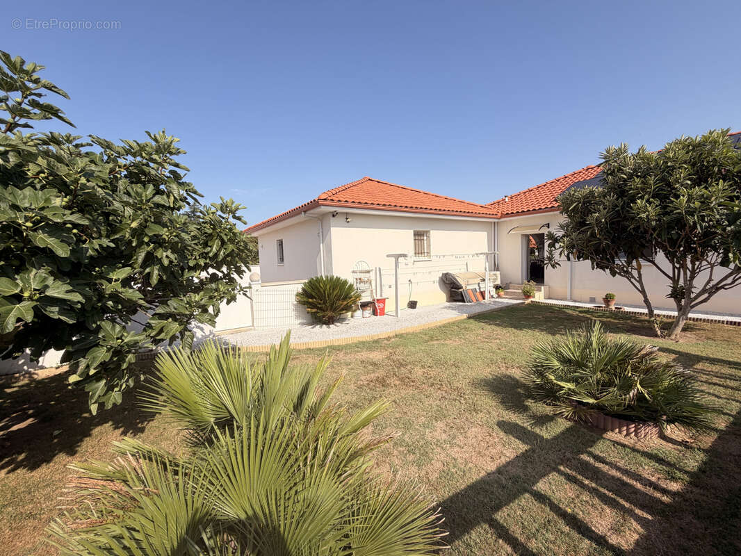 Villa sur Borderes, + studio attenant , avec pisicne - photo 23