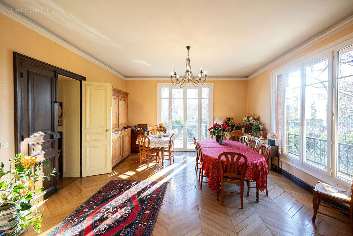 Maison à THORIGNY-SUR-MARNE