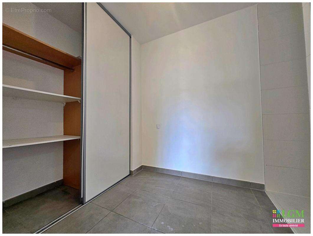 Appartement à LATTES