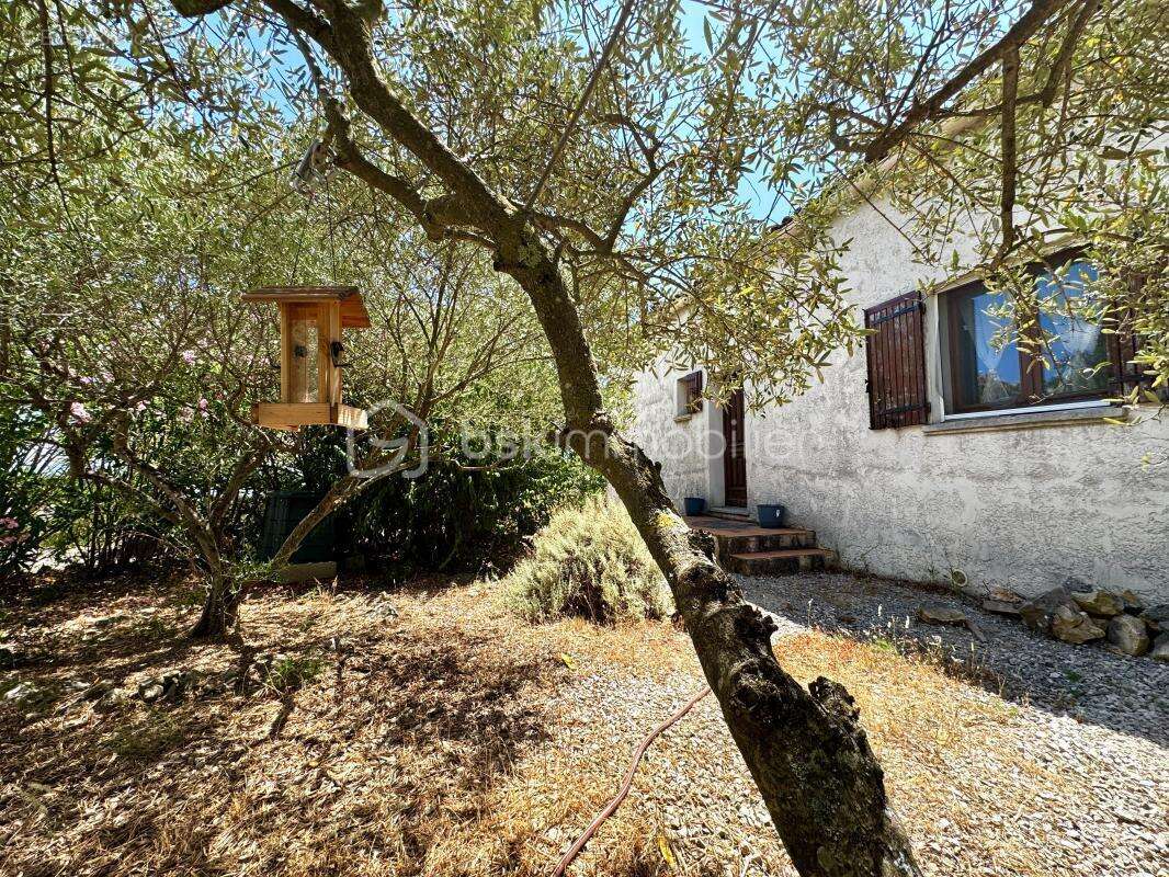 Maison à SAINT-LAURENT-DES-ARBRES