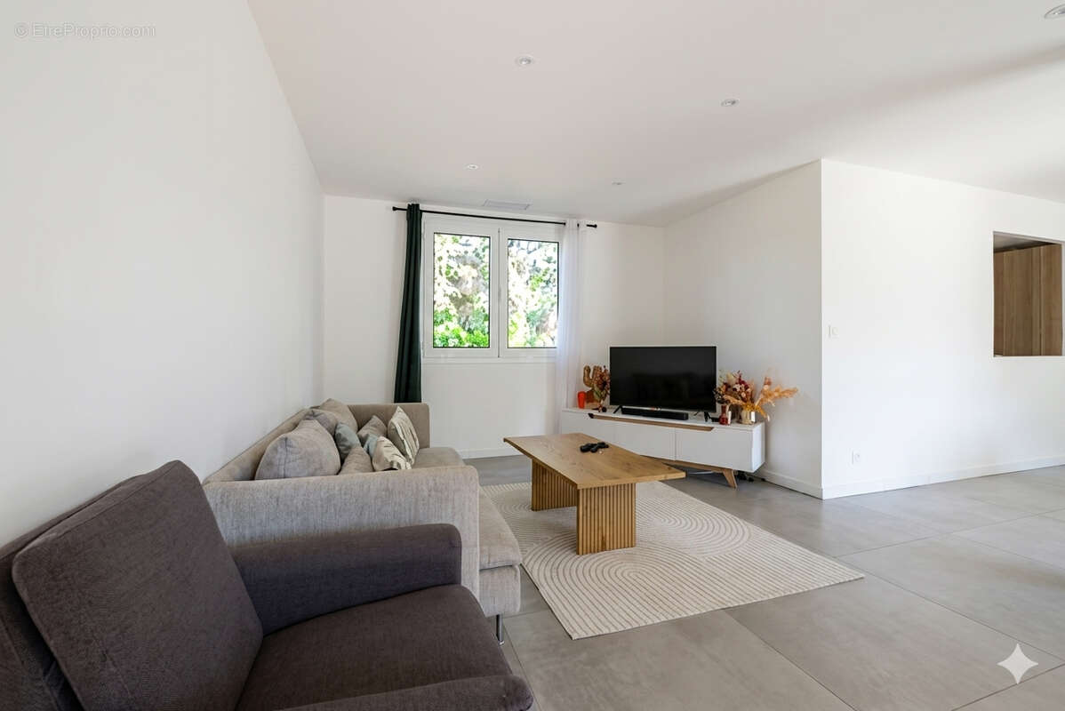 Architectures rénovée - 2023 - maison familiale sadirac - photo 8