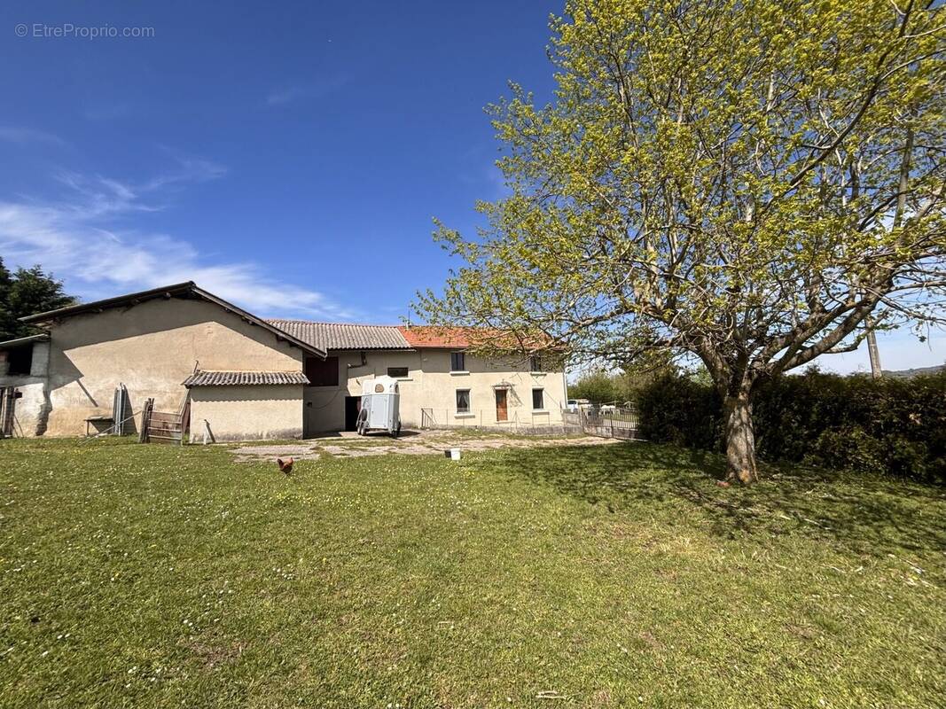 Maison à CHAMPIER