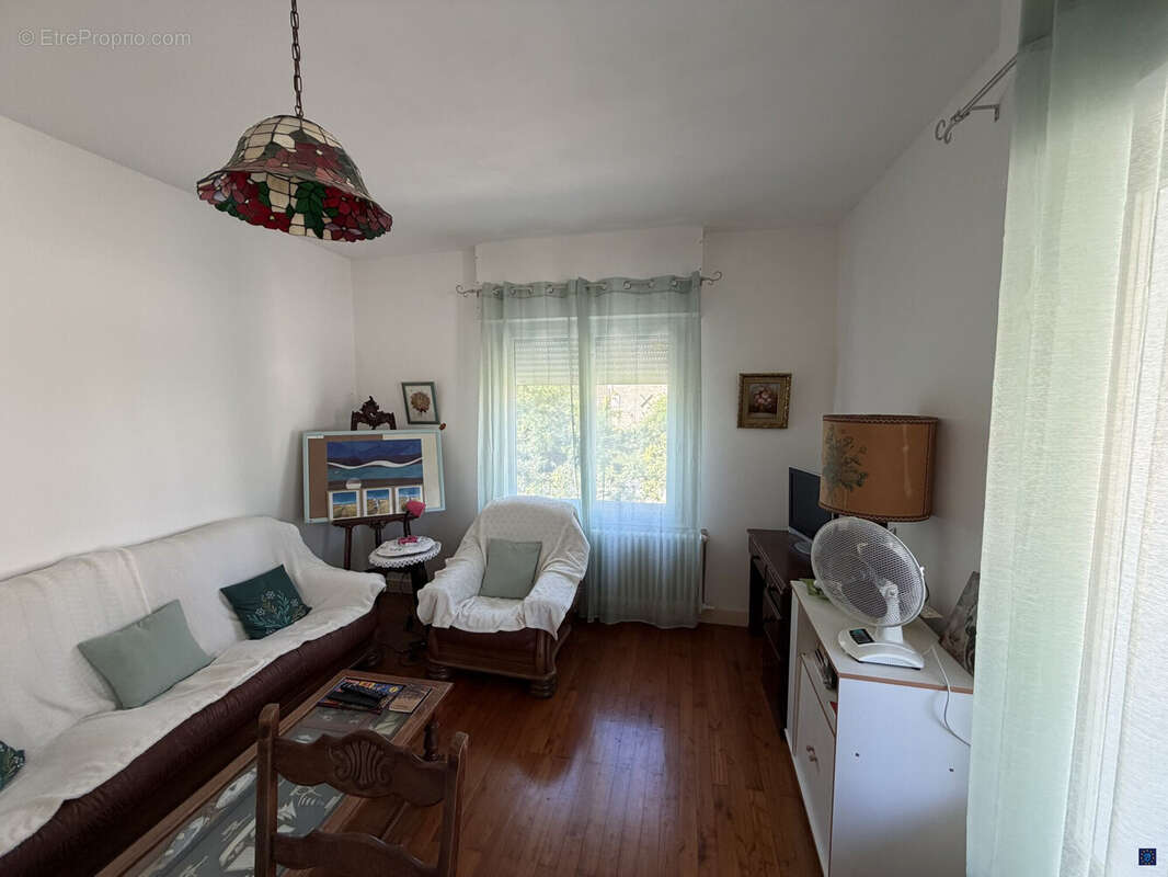 Maison 96 m² à Mortagne-Sur-Gironde  - photo 3