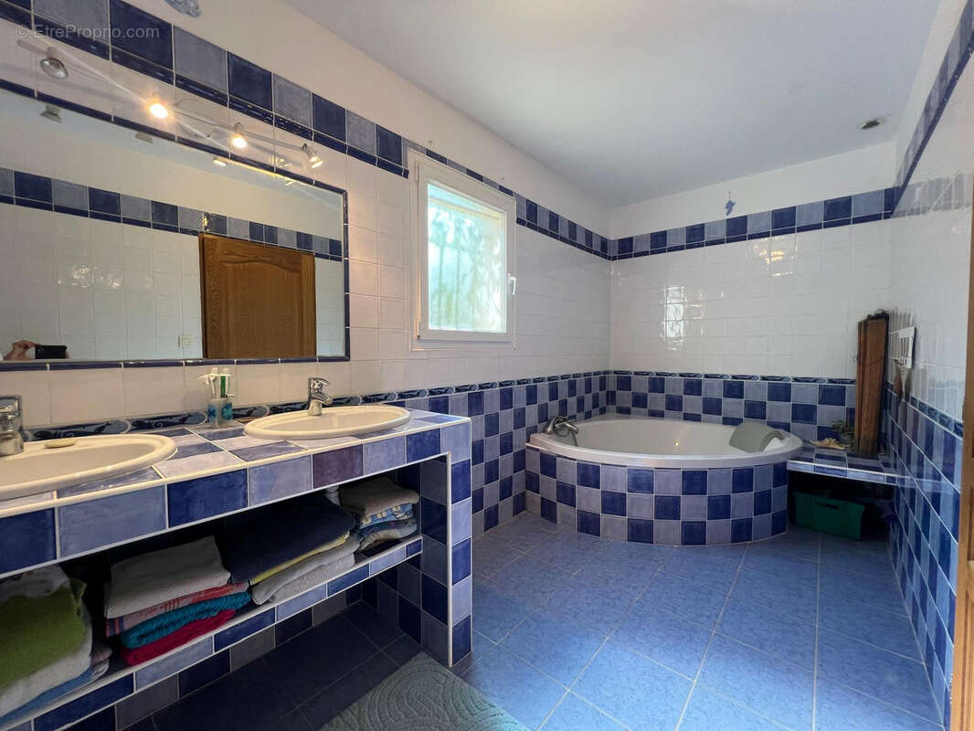 Maison à SALLES-D&#039;AUDE