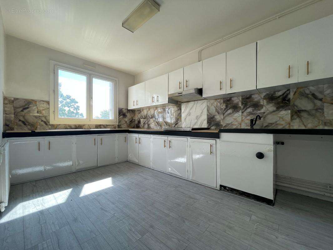 Vénissieux T5 à Vendre avec ORPI - photo 8