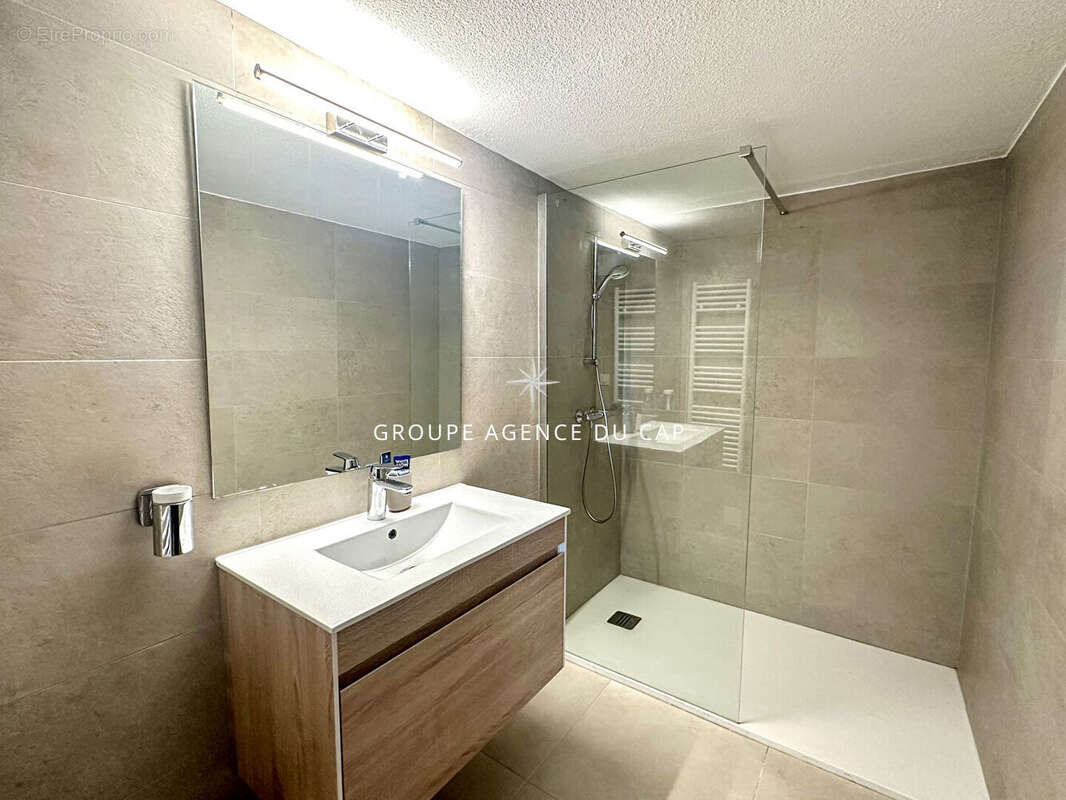 Villa renovee 7 pièces 200 m²  avec vue degagée mer, aux issambres - photo 6