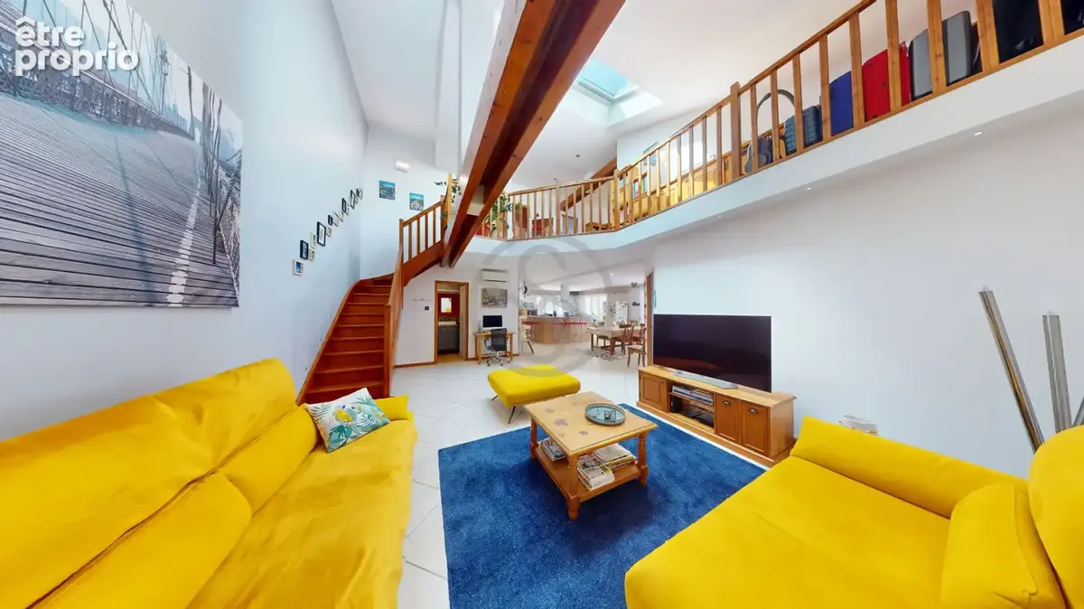 Duplex Jarrie 5 pièce(s) 184 m2 - Lumineux et en parfait état - photo 5