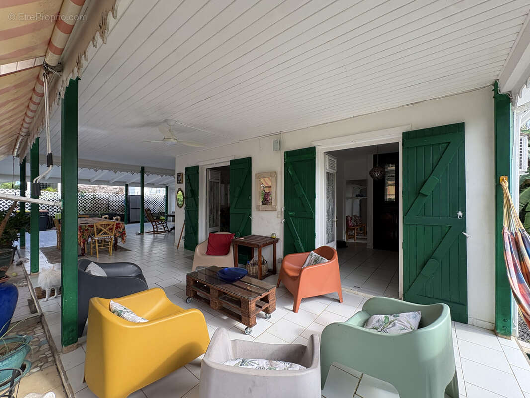 Villa t4 ave piscine la jaille - photo 4