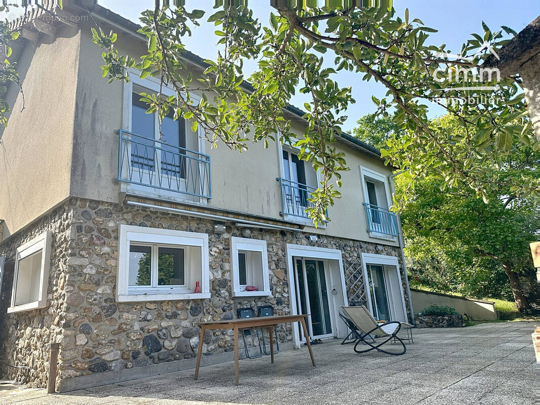 Maison à DAMMARIE-SUR-LOING