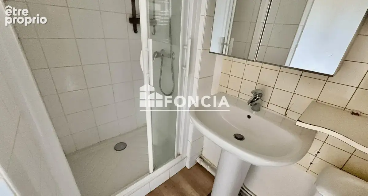 A vendre - 49 angers - centre et faculte saint serge - type 2 a renover - photo 8