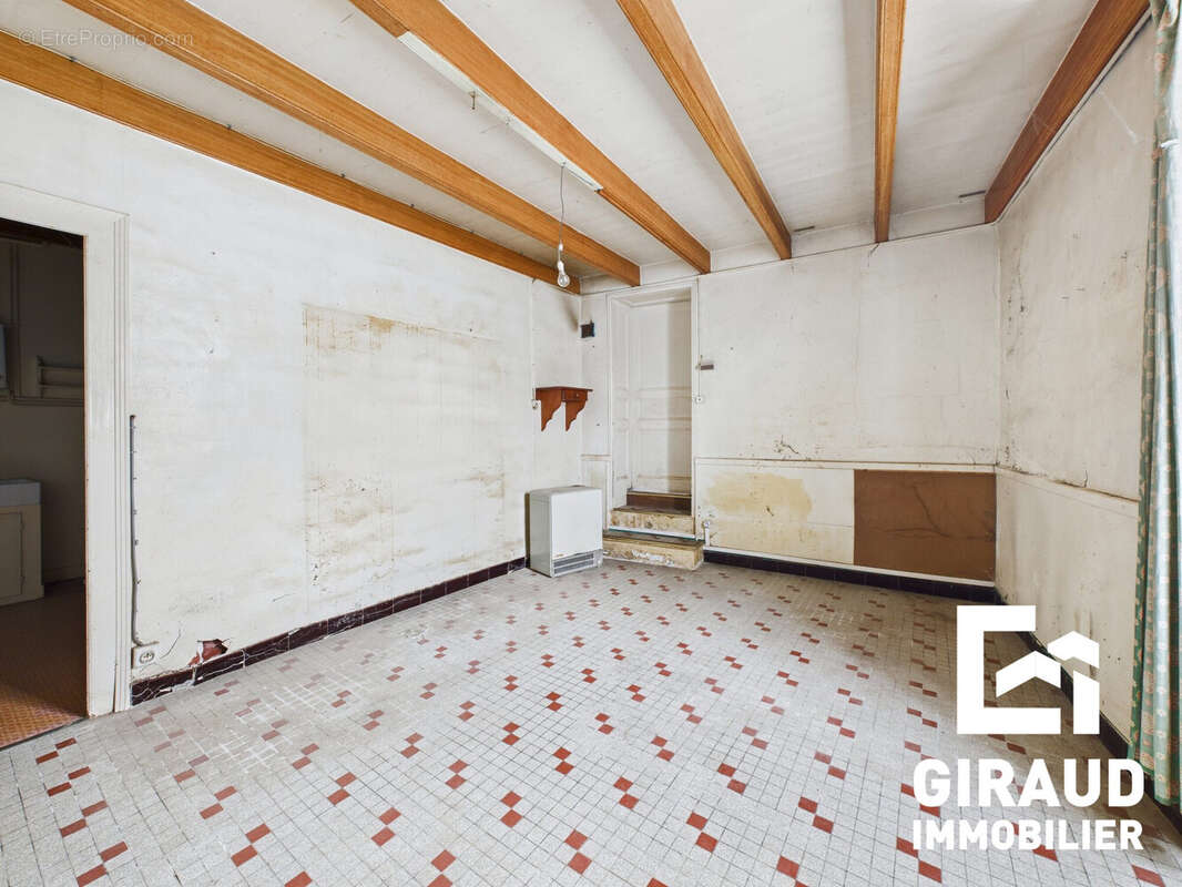 Maison à SAINT-PIERRE-LE-VIEUX