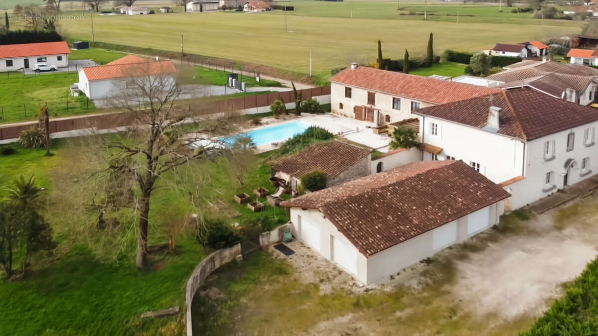 Maison à SAINT-SEVER