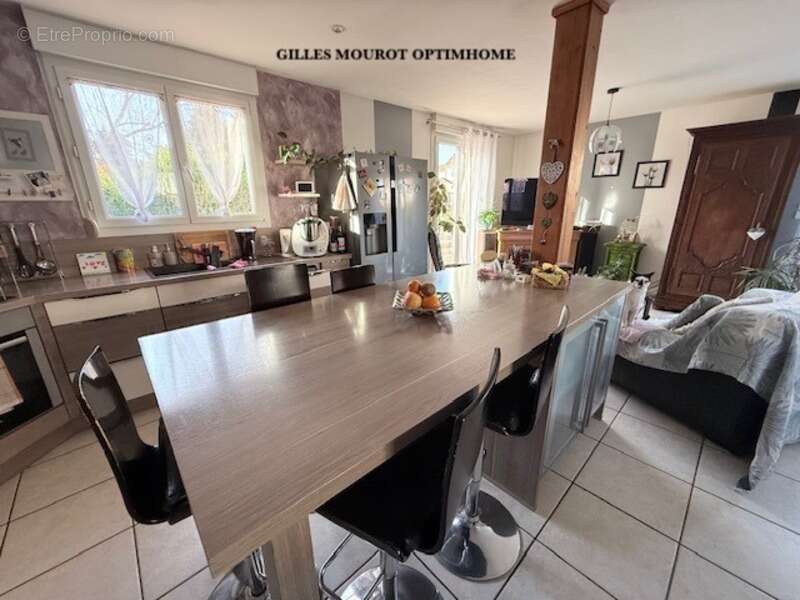 Maison à THAON-LES-VOSGES