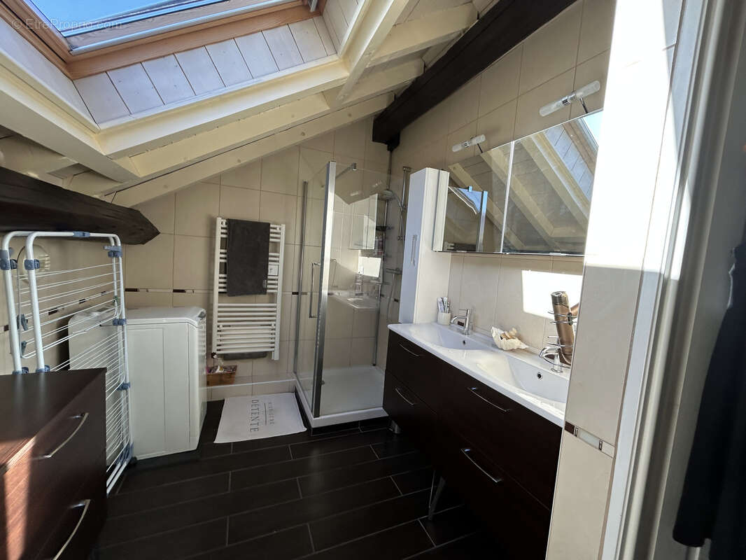 Appartement à NEYDENS