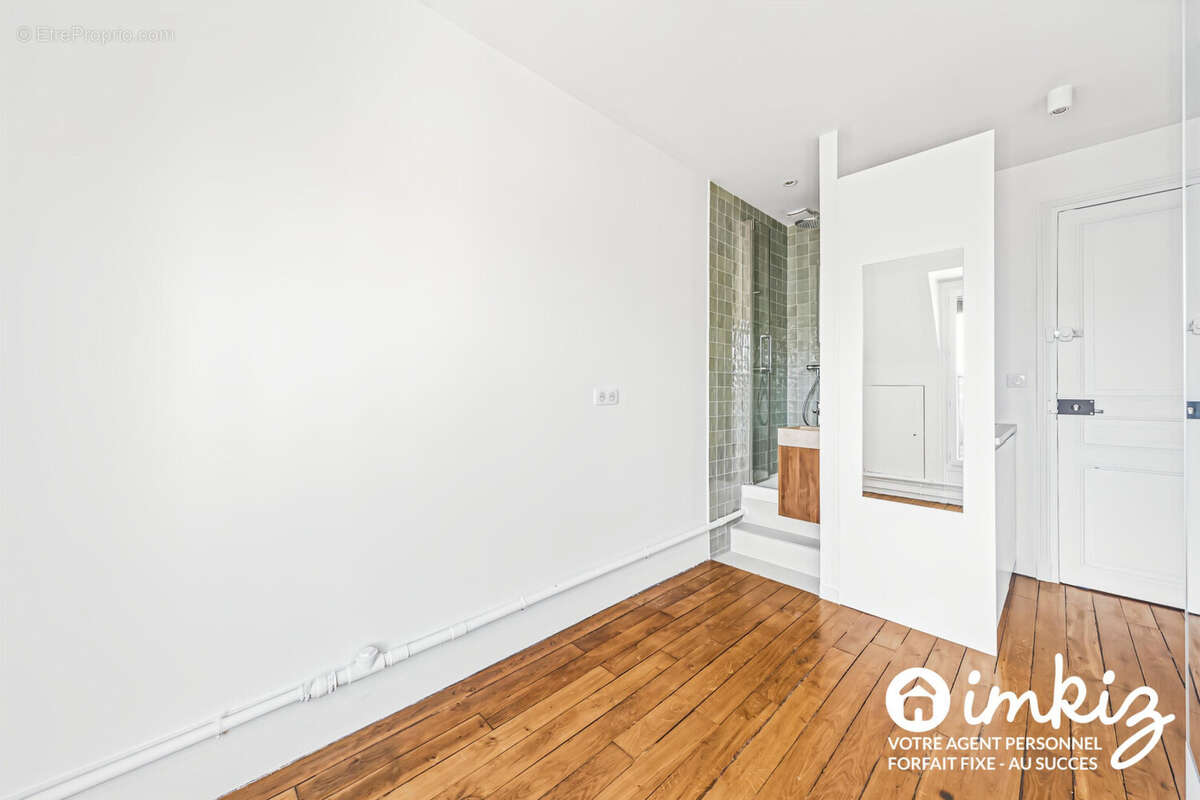Appartement à PARIS-7E