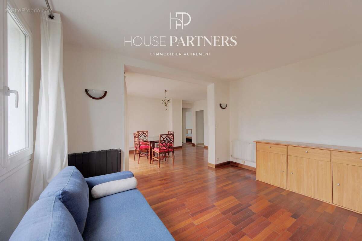 Appartement à LA CELLE-SAINT-CLOUD