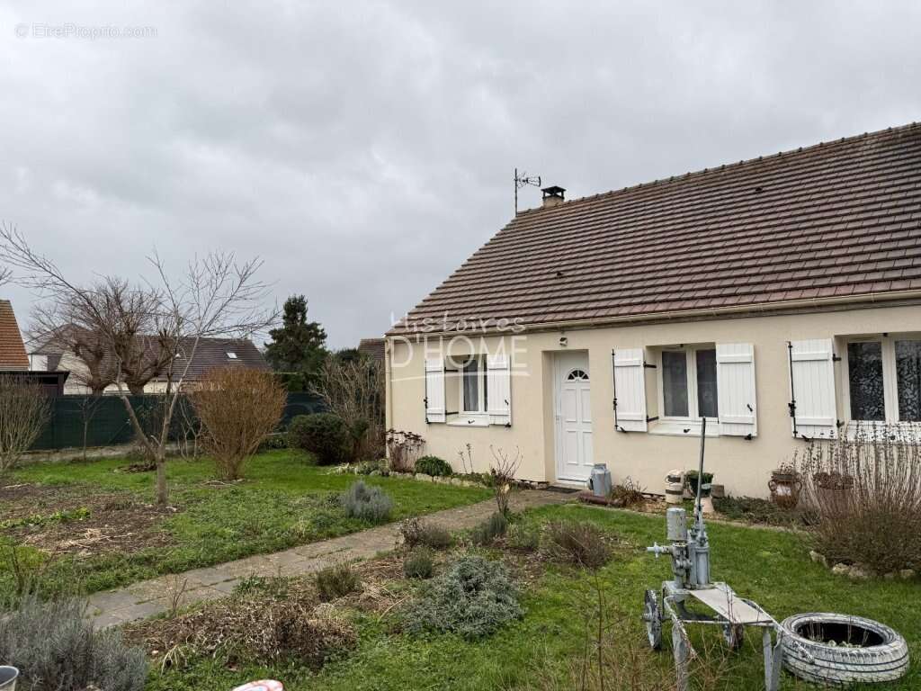 Maison à ROZAY-EN-BRIE