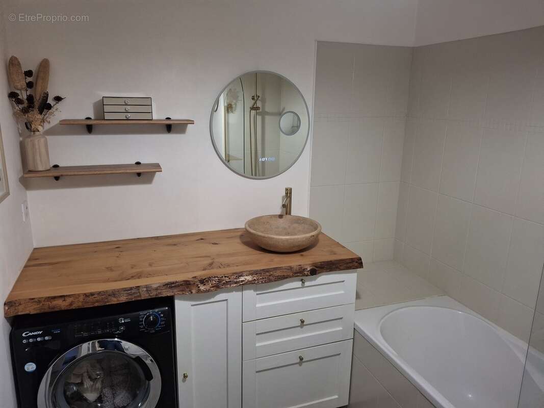 Appartement à MARSEILLE-12E