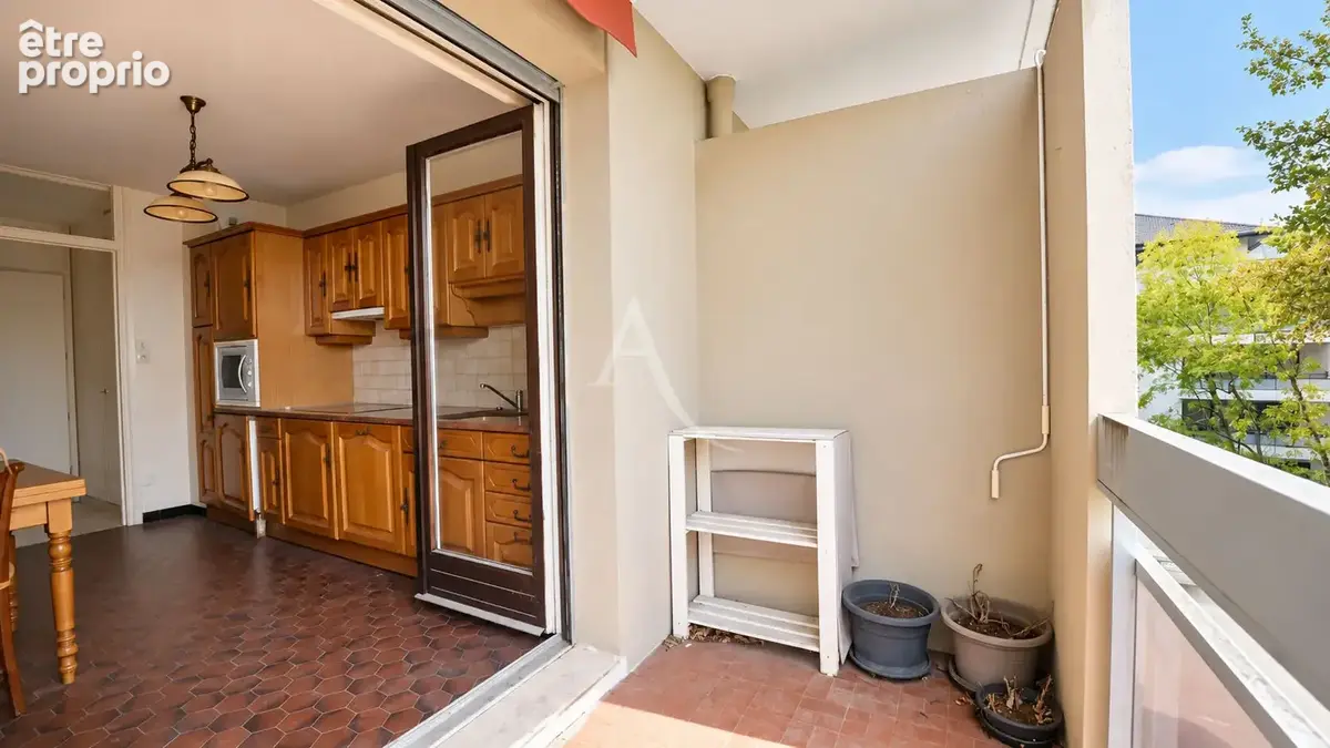 À vendre - appartement t2 avec 2 balcons à saint-julien-en-genevois - photo 2
