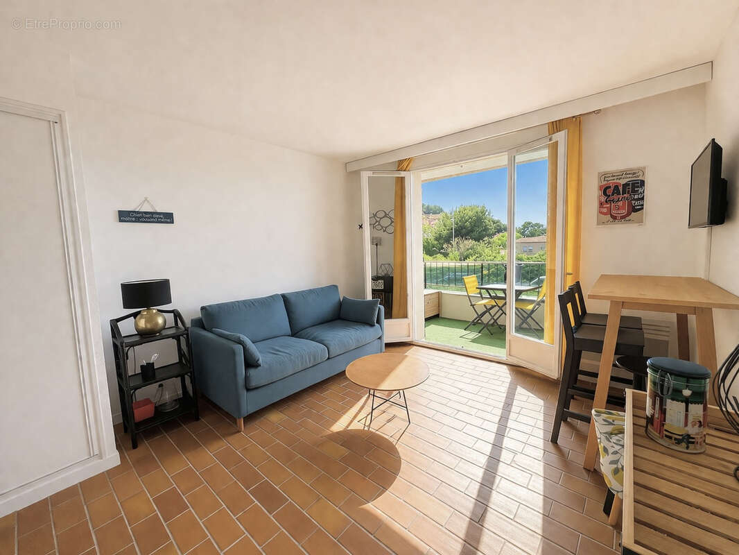 Appartement à SAINT-CYR-SUR-MER