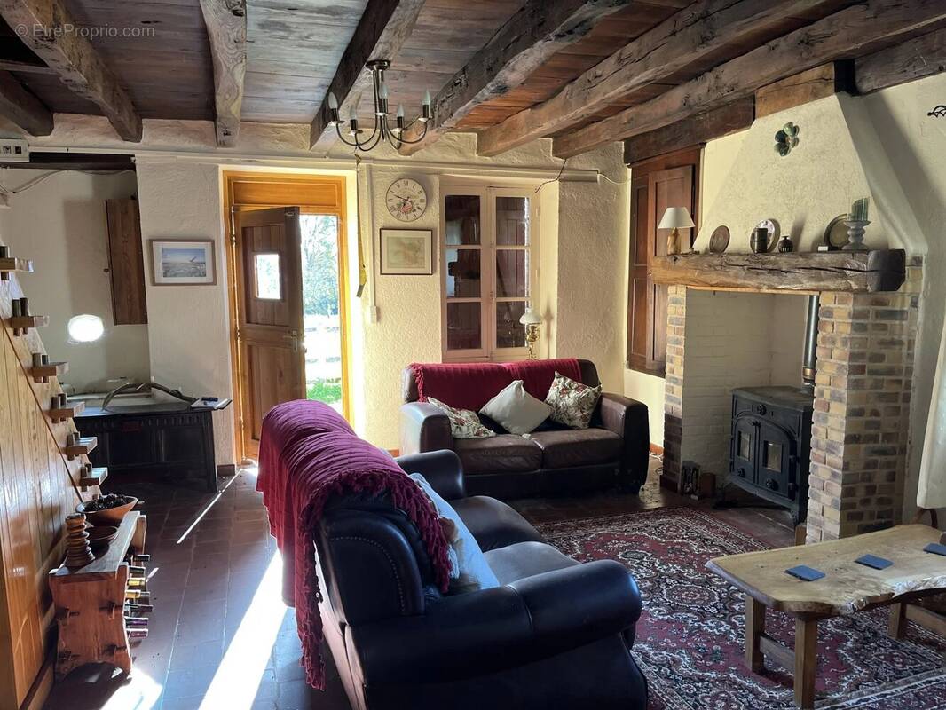 Maison à BUSSIERE-POITEVINE