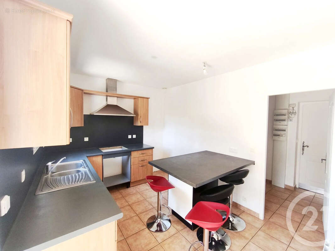 Maison 115 m² à La Garde  - photo 8