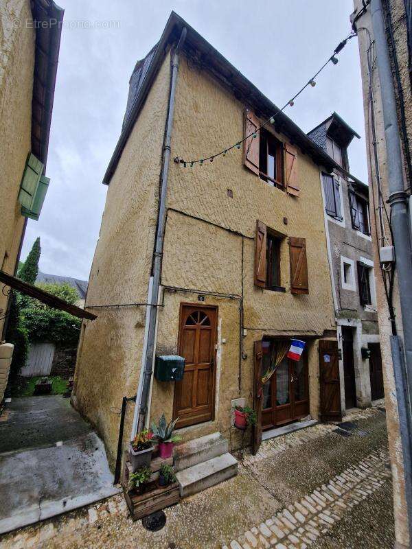 Appartement à TERRASSON-LAVILLEDIEU