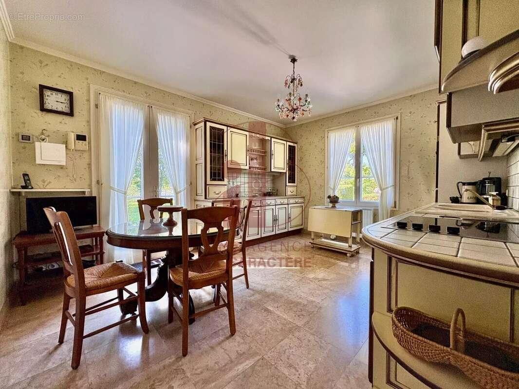 Maison à BOURRON-MARLOTTE