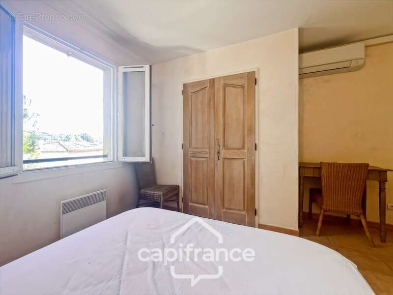 Appartement à MALLEMORT