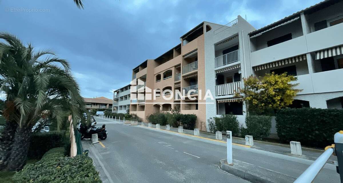 Appartement à SAINT-CYR-SUR-MER