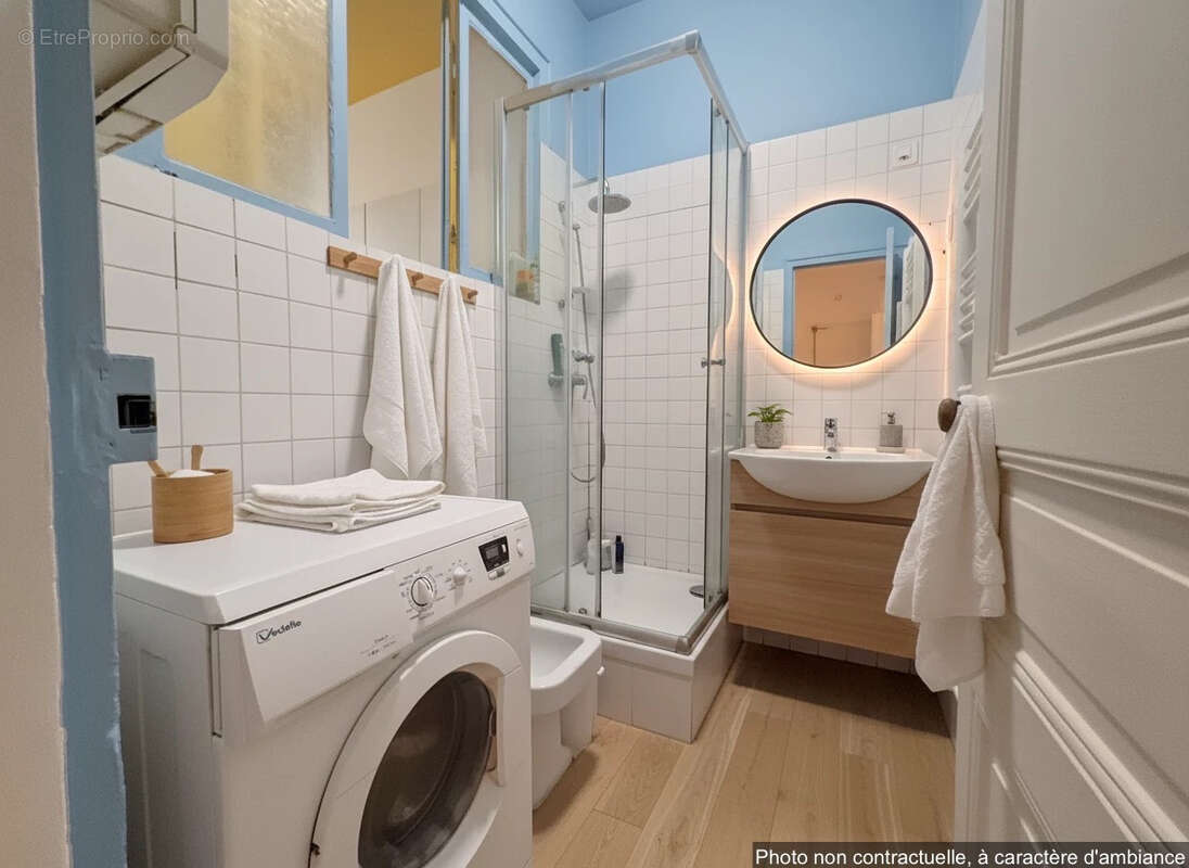 Appartement à PARIS-11E