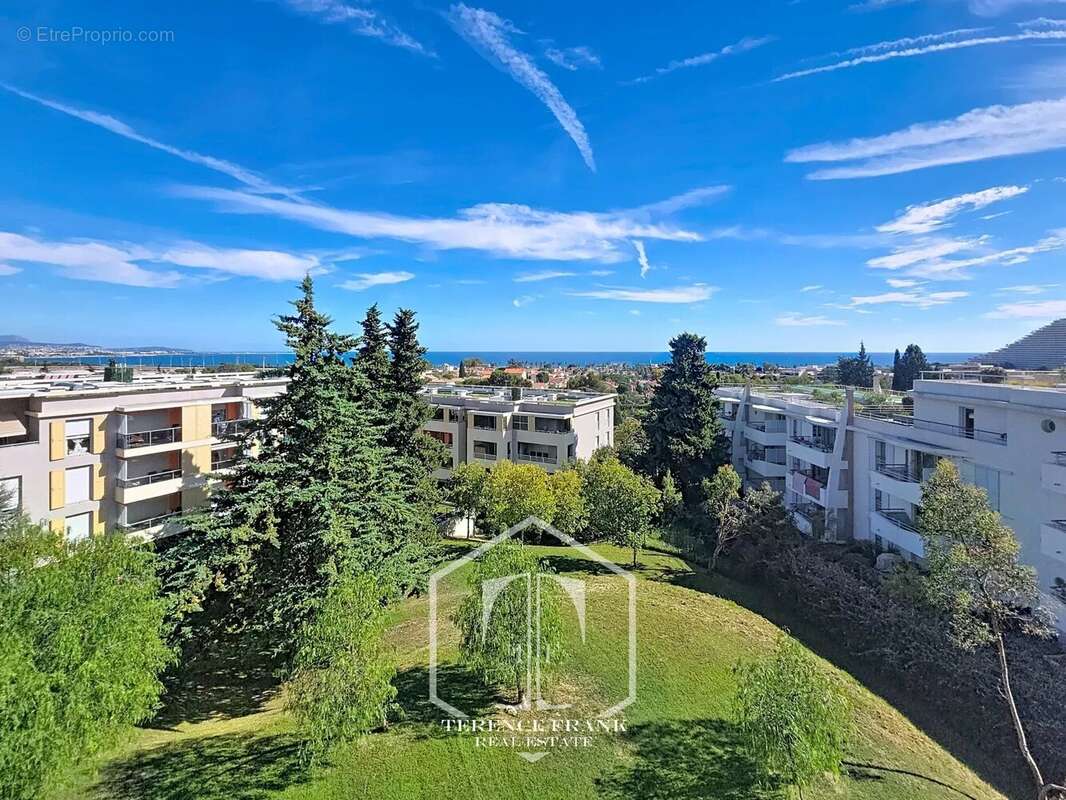 Appartement à VILLENEUVE-LOUBET