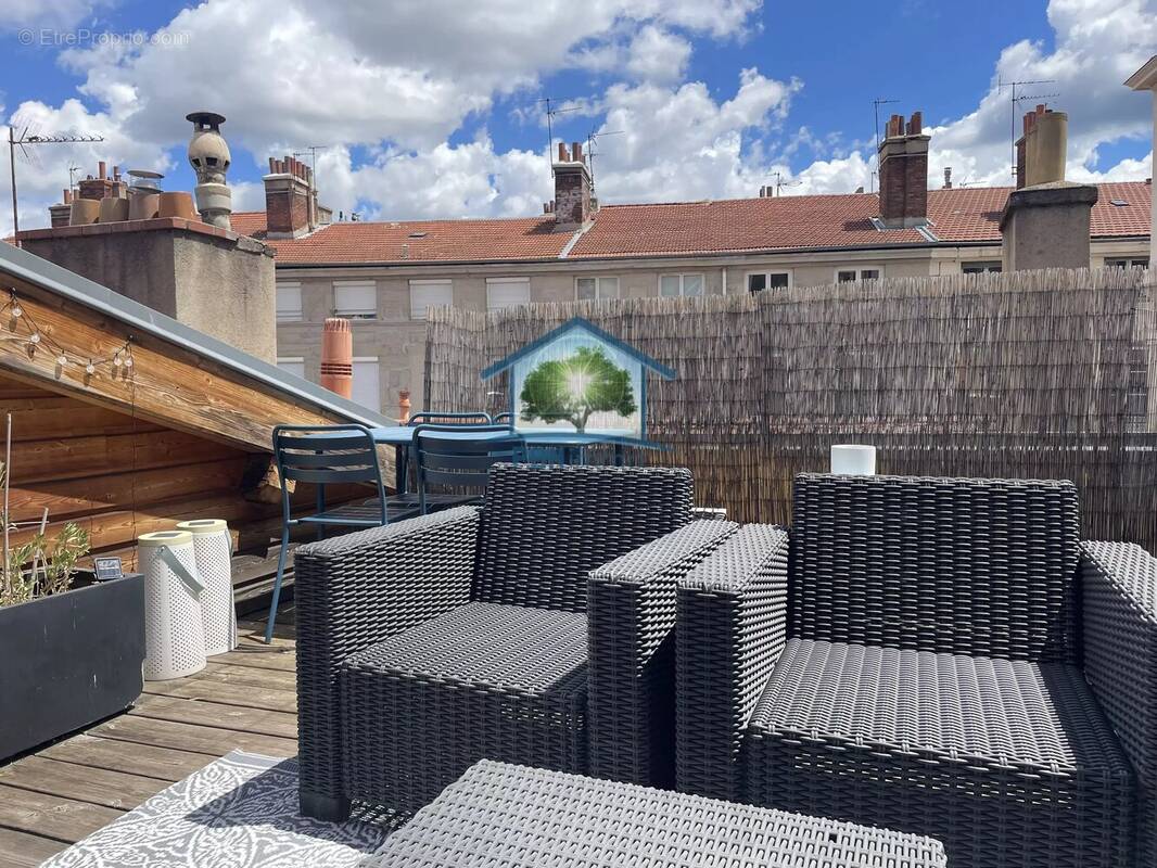 Appartement à SAINT-ETIENNE