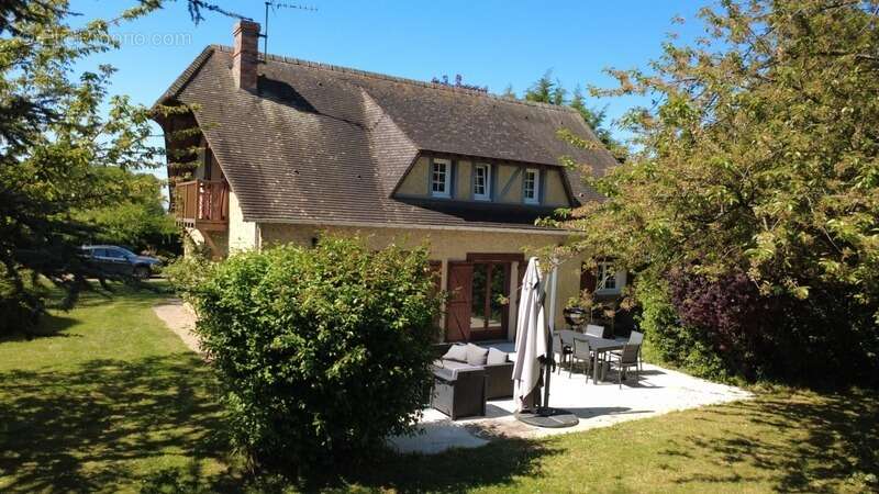 Maison à HOULBEC-COCHEREL